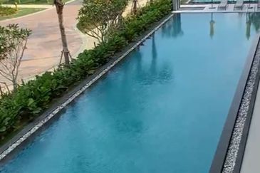 Reef Of Tropics, Setia Eco Glades