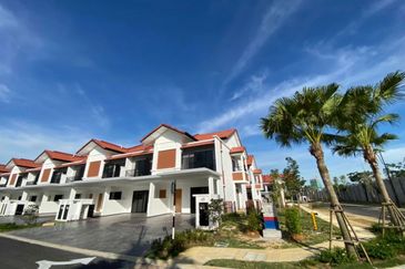 Reef Of Tropics, Setia Eco Glades