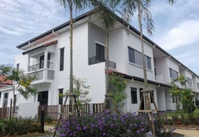 Reef Of Tropics, Setia Eco Glades