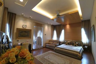 Perdana Lakeview East