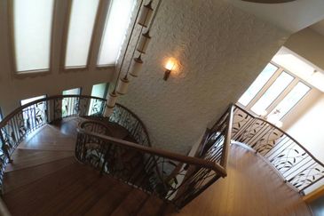 Perdana Lakeview East