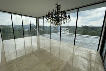 Perdana Lakeview East