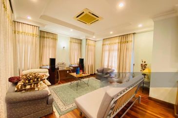 Perdana Lakeview East