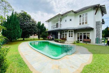 Perdana Lakeview East