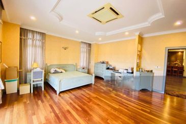 Perdana Lakeview East