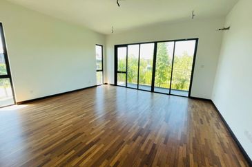 Lepironia Gardens, Setia Eco Glades