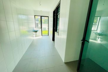 Lepironia Gardens, Setia Eco Glades