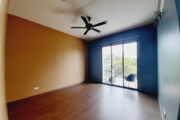 Lake Point Residence