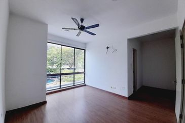 Lake Point Residence