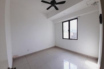 Lake Point Residence