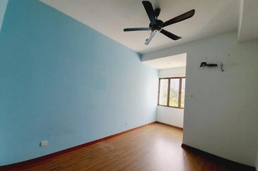 Lake Point Residence