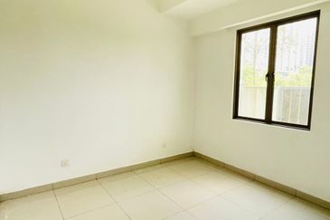 Lake Point Residence