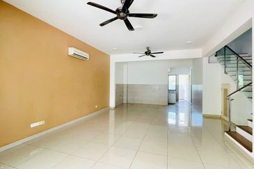 Lake Point Residence