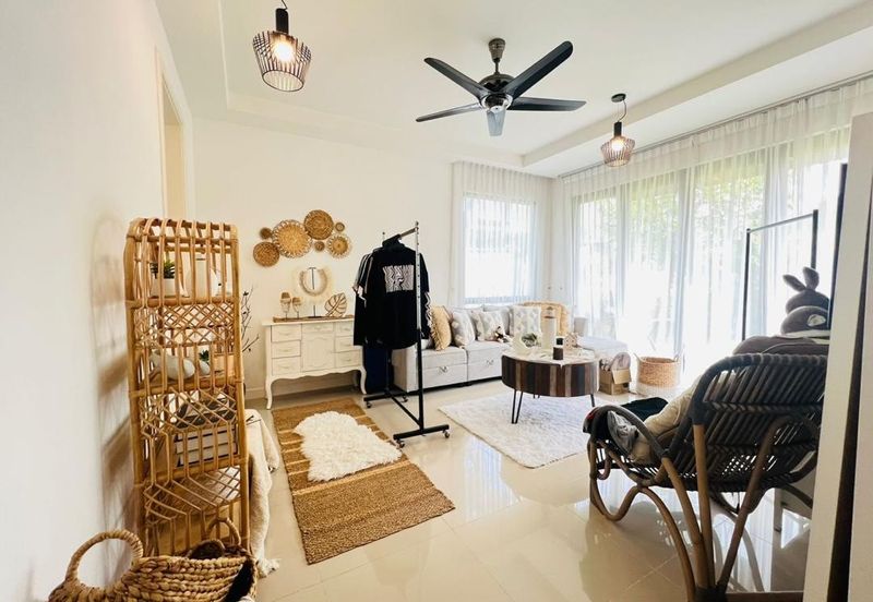 Mozart, Symphony Hills