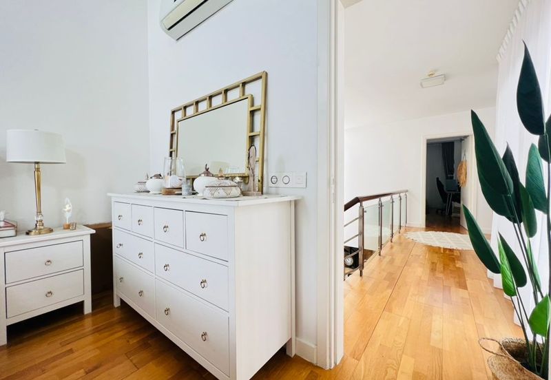 Mozart, Symphony Hills