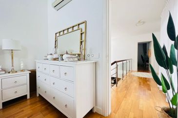 Mozart, Symphony Hills