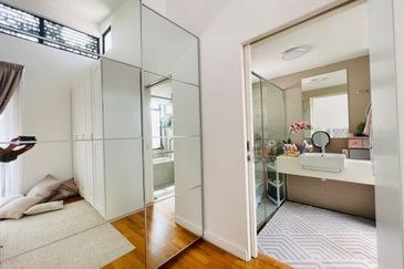 Mozart, Symphony Hills