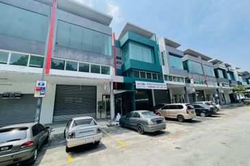 Elite 33 Signature Business Park