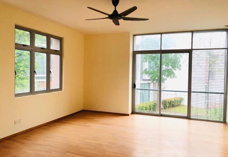 Symphony Hills Schubert