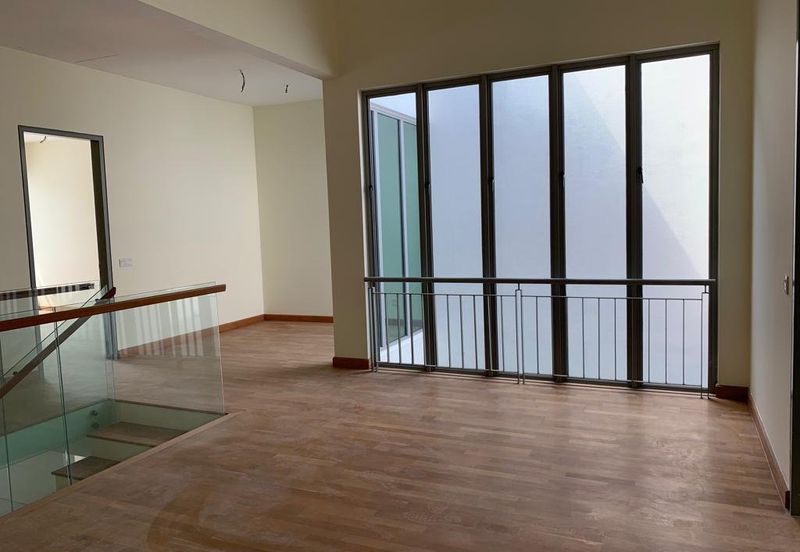 Symphony Hills Schumann