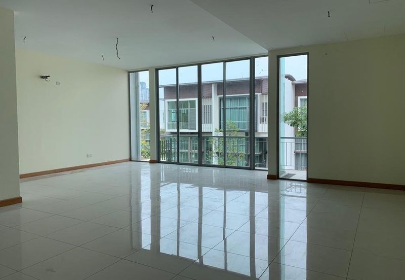 Symphony Hills Schumann