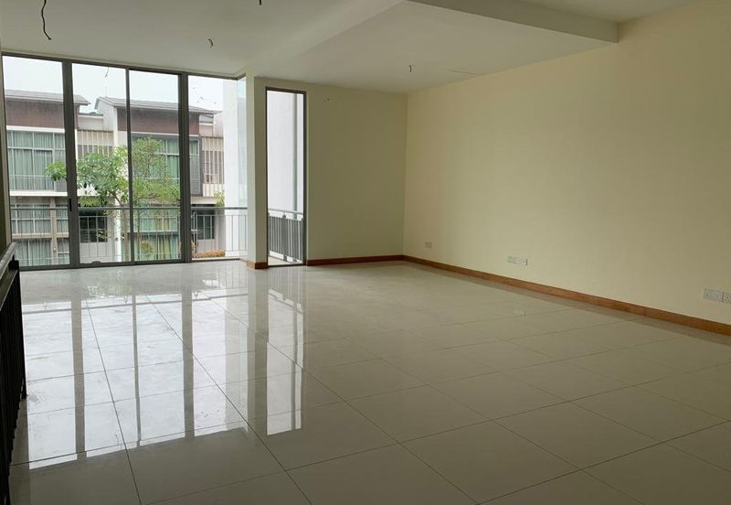 Symphony Hills Schumann