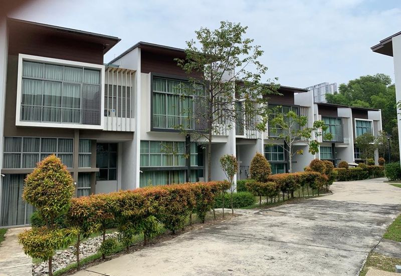 Symphony Hills Schumann