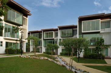 Symphony Hills Schumann