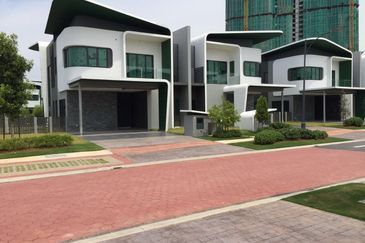 Lepironia Gardens, Setia Eco Glades