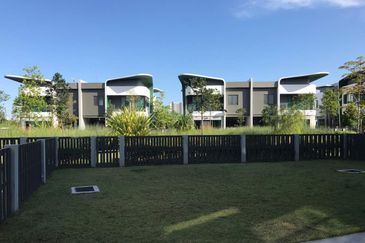 Lepironia Gardens, Setia Eco Glades