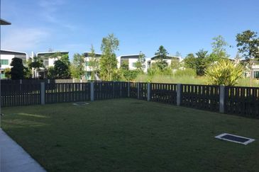 Lepironia Gardens, Setia Eco Glades