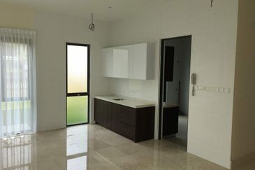 Charms of Nusantara, Setia Eco Glades