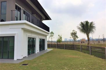 Charms of Nusantara, Setia Eco Glades