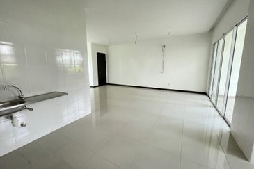 Trillium, Perdana Lakeview East