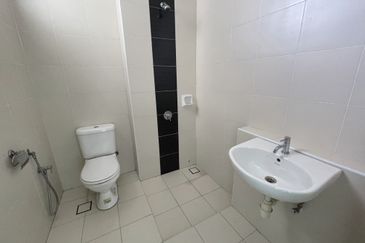 Trillium, Perdana Lakeview East