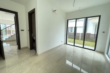 Isle of Botanica, Setia Eco Glades