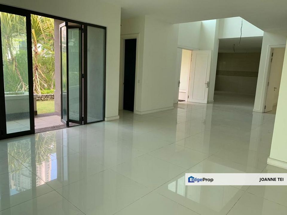 Waterfront Semi Detched 40x100 Villa for sale, Selangor, Cyberjaya