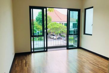 Charms of Nusantara, Setia Eco Glades