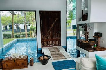 Perdana Lakeview East