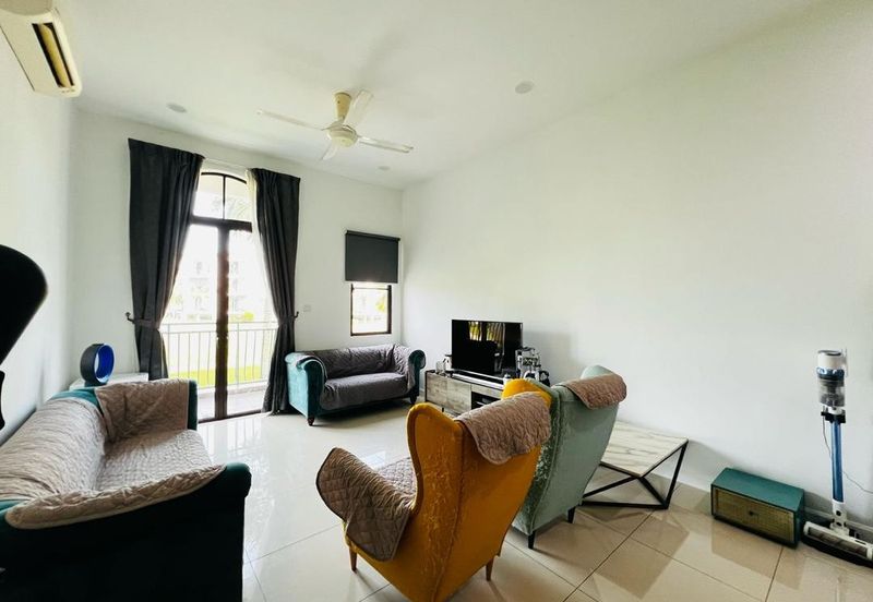 Isle of Kamares, Setia Eco Glades