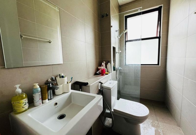 Isle of Kamares, Setia Eco Glades