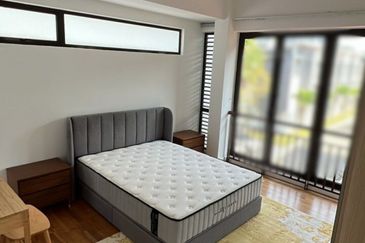 Mozart, Symphony Hills