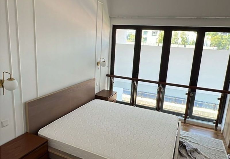 Mozart, Symphony Hills