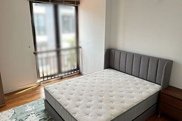 Mozart, Symphony Hills