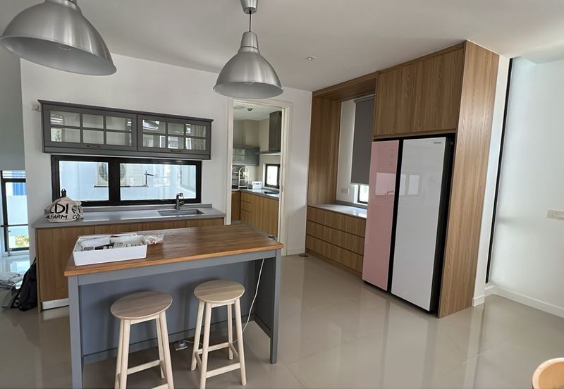 Mozart, Symphony Hills