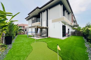 Isle of Botanica, Setia Eco Glades