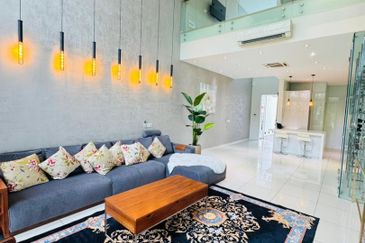 Symphony Hills Schumann