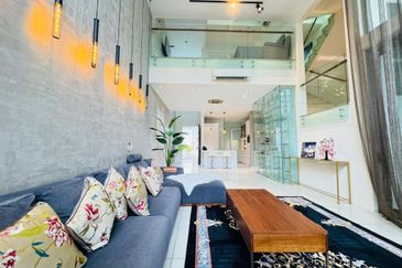 Symphony Hills Schumann