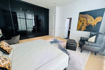 Symphony Hills Schumann