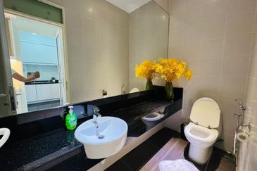 Symphony Hills Schubert